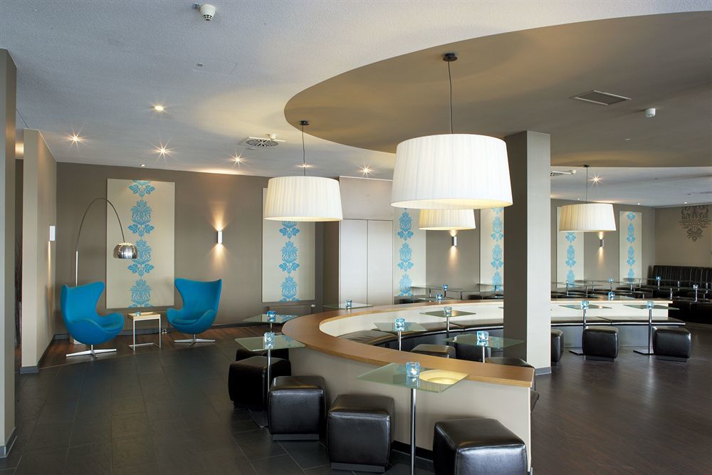 Motel One Frankfurt Airport Frankfurt am Main Exterior foto