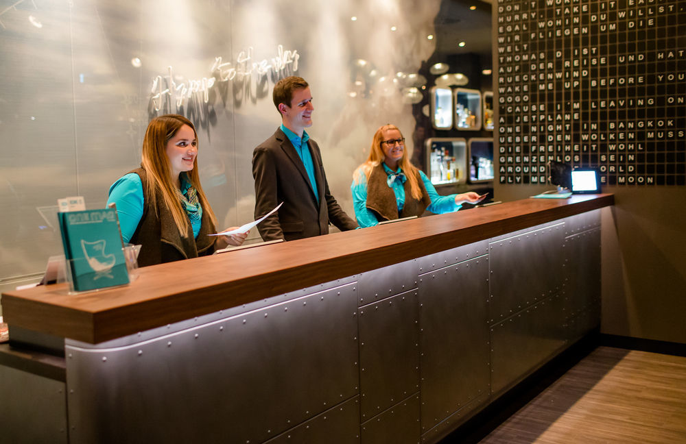 Motel One Frankfurt Airport Frankfurt am Main Exterior foto